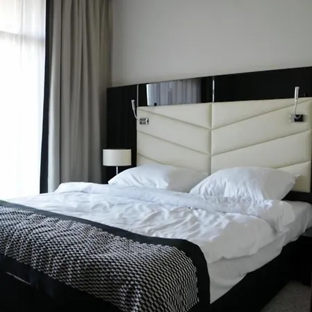 Ferienwohnung In Plaa Wschodnia Gemeinschaftlichem Indoorpool 科沃布热格