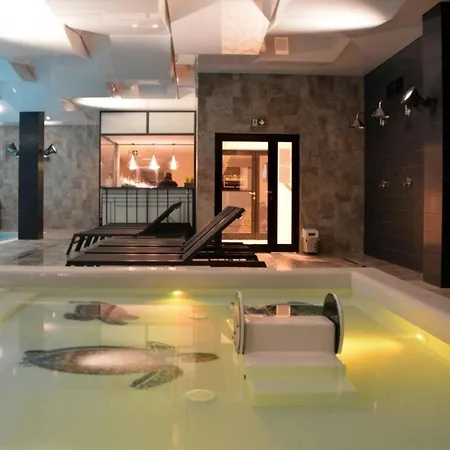 Ferienwohnung In Plaa Wschodnia Gemeinschaftlichem Indoorpool 科沃布热格