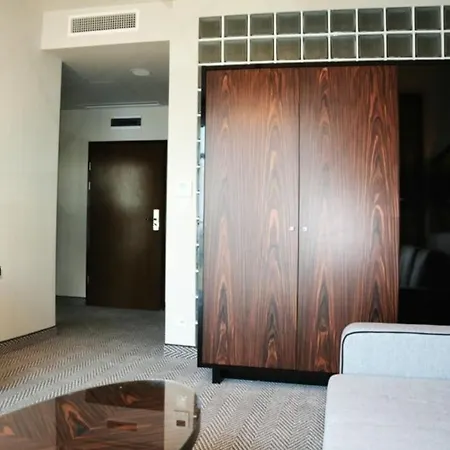 公寓 Ferienwohnung In Plaa Wschodnia Gemeinschaftlichem Indoorpool